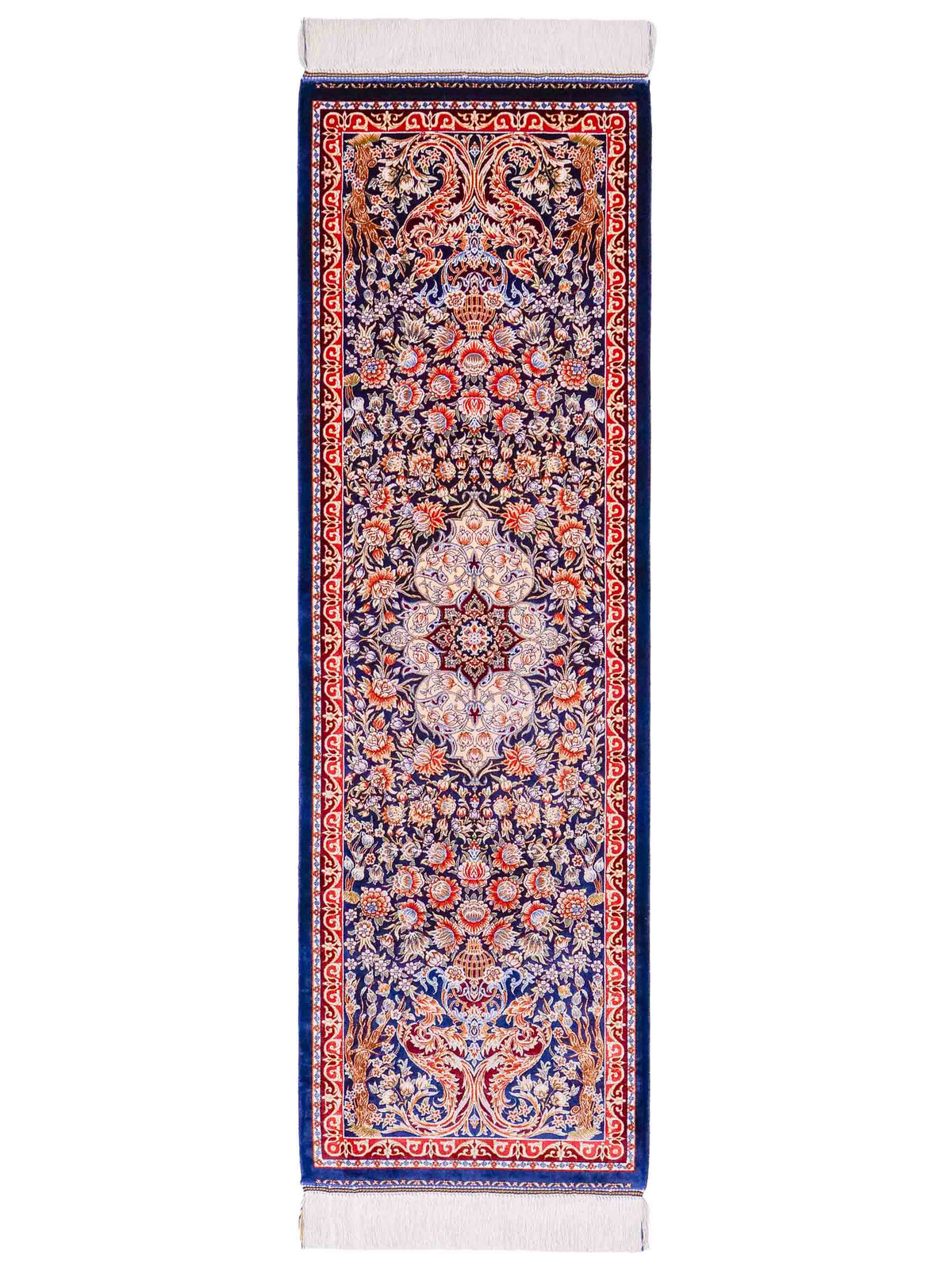 Ghom Läufer-Maschinenteppich "Shahmaran" 150 x 50 cm aus pflanzlicher Seide (Viskose) mit Medaillon, Marineblau. Teppichnummer: V83NY075H. Persian Luxury Collection by Khademi. Made in Iran / Persia – Vertrieb durch JUPITER Intl.