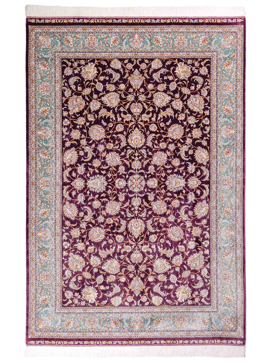 Ghom Maschinenteppich "Afridun" 225 x 150 cm, durchgemustert, aus pflanzlicher Seide (Viskose), Violett-Blau. Teppichnummer: V2AE338H. Persian Luxury Collection by Khademi. Made in Iran / Persia – Vertrieb durch JUPITER Intl.