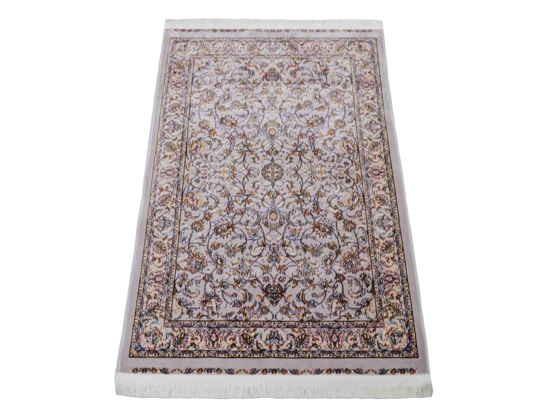Ghom Maschinenteppich "Afridun" 90 x 60 cm aus pflanzlicher Seide (Viskose) mit Allover-Design, Silber-Grau. Teppichnummer: V2SV054M. Persian Luxury Collection by Khademi. Made in Iran / Persia – Vertrieb durch JUPITER Intl.