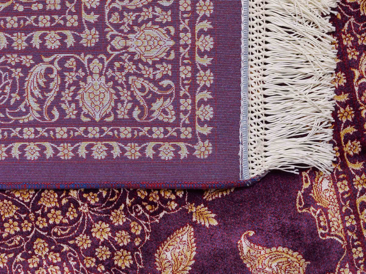 Ghom Maschinenteppich "Anahita" 120 x 80 cm aus pflanzlicher Seide (Viskose) mit Medaillon, Lila-Violett-Gold. Teppichnummer: V3AE096M. Persian Luxury Collection by Khademi. Made in Iran / Persia – Vertrieb durch JUPITER Intl.