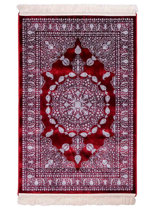 Ghom Maschinenteppich "Anahita" 120 x 80 cm aus pflanzlicher Seide (Viskose) mit Spiegel-Medaillon, Rot. Teppichnummer: V3RD096M. Persian Luxury Collection by Khademi. Made in Iran / Persia – Vertrieb durch JUPITER Intl