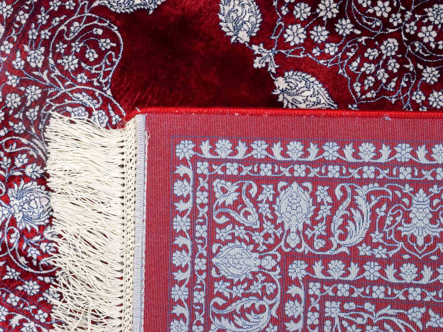 Ghom Maschinenteppich "Anahita" 120 x 80 cm aus pflanzlicher Seide (Viskose) mit Spiegel-Medaillon, Rot. Teppichnummer: V3RD096M. Persian Luxury Collection by Khademi. Made in Iran / Persia – Vertrieb durch JUPITER Intl