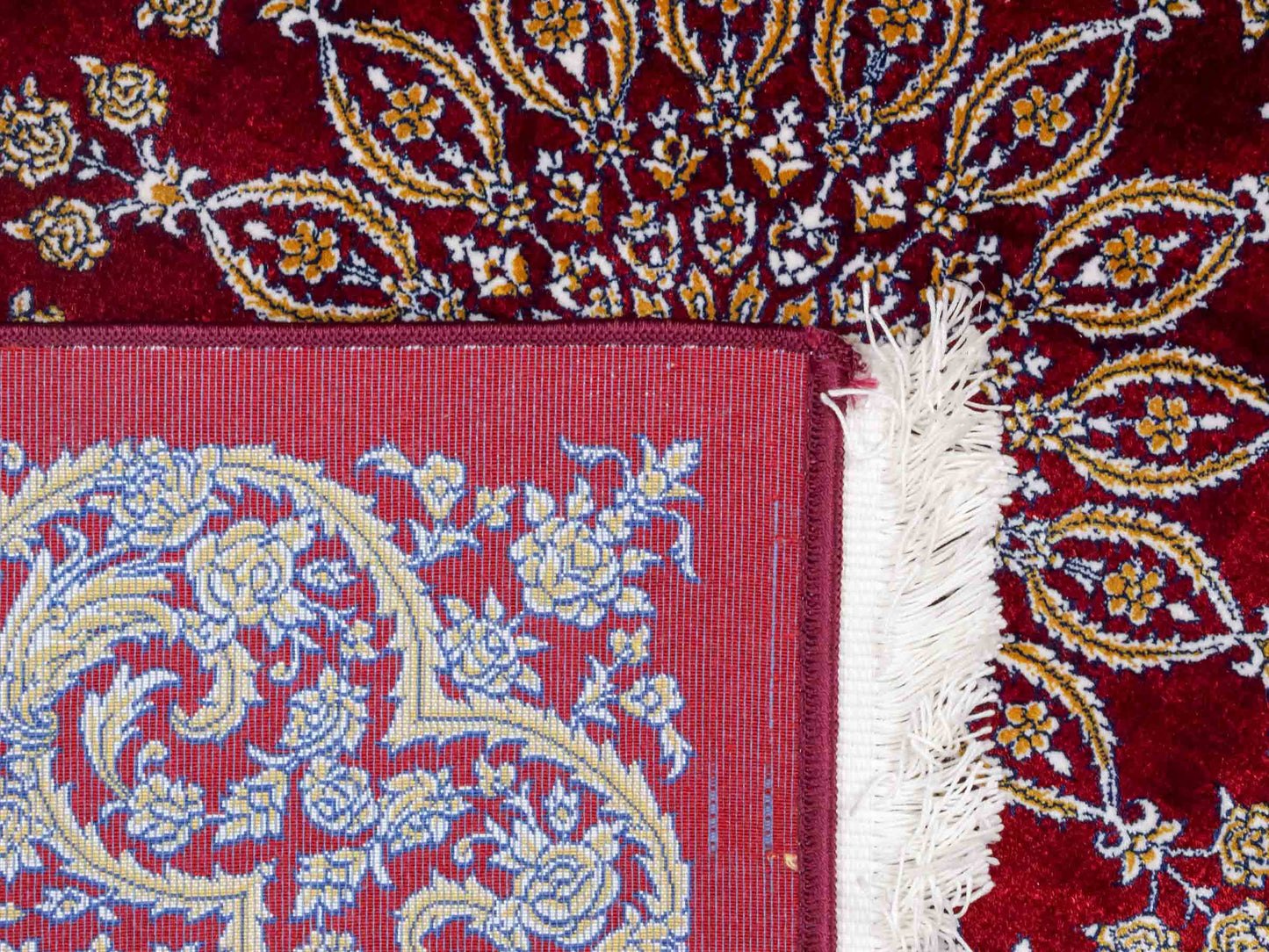 Ghom Maschinenteppich "Arash" 90 x 60 cm aus pflanzlicher Seide (Viskose) mit Spiegel-Medaillon, Rot. Teppichnummer: V4RD054M. Persian Luxury Collection by Khademi. Made in Iran / Persia – Vertrieb durch JUPITER Intl.