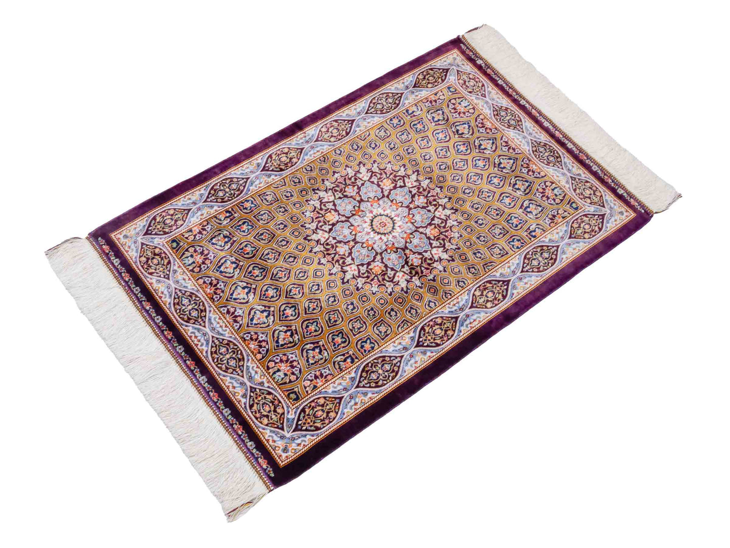 Ghom Maschinenteppich "Ardashir" 90 x 60 cm aus pflanzlicher Seide (Viskose) mit Gumbad-Medaillon, Lila-Violett. Teppichnummer: V5AE054H. Persian Luxury Collection by Khademi. Made in Iran / Persia – Vertrieb durch JUPITER Intl.