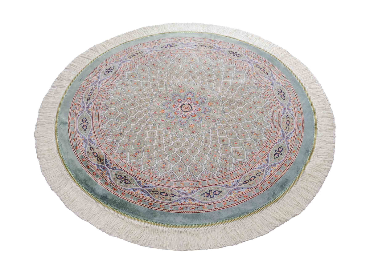 Runder Ghom Maschinenteppich "Ardashir" 100 x 100 cm, mit Medaillon, aus pflanzlicher Seide (Viskose), Türkis. Teppichnummer: V5TL100H. Persian Luxury Collection by Khademi. Made in Iran / Persia – Vertrieb durch JUPITER Intl.
