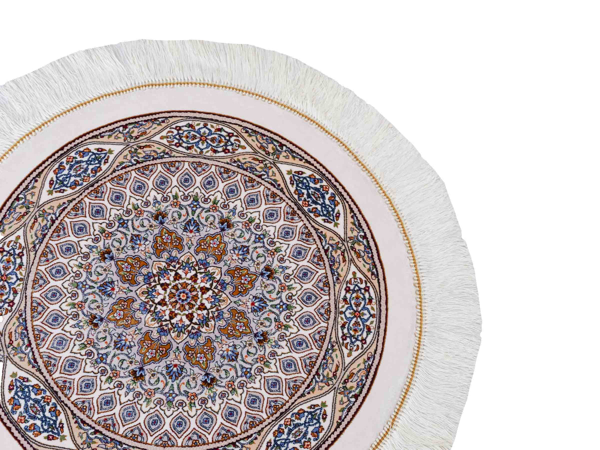 Runder Ghom Maschinenteppich "Ardashir" 60 x 60 cm, mit Medaillon, aus pflanzlicher Seide (Viskose), Cremeweiß. Teppichnummer: V5CR036H. Persian Luxury Collection by Khademi. Made in Iran / Persia – Vertrieb durch JUPITER Intl.