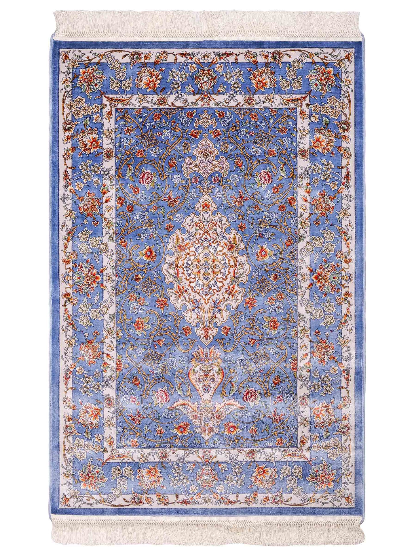 Ghom Maschinenteppich "Arjan" 120 x 80 cm aus pflanzlicher Seide (Viskose) mit Medaillon, Hellblau. Teppichnummer: V10BL096M. Persian Luxury Collection by Khademi. Made in Iran / Persia – Vertrieb durch JUPITER Intl.