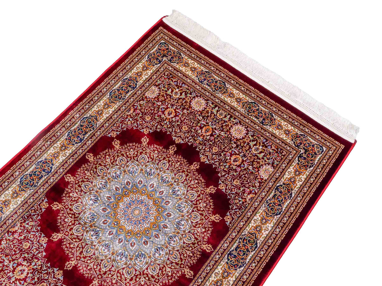 Runder Ghom Maschinenteppich "Arsaces" 120 x 80 cm aus pflanzlicher Seide (Viskose) mit Medaillon, Rot. Teppichnummer: V7RD096M. Persian Luxury Collection by Khademi. Made in Iran / Persia – Vertrieb durch JUPITER Intl.