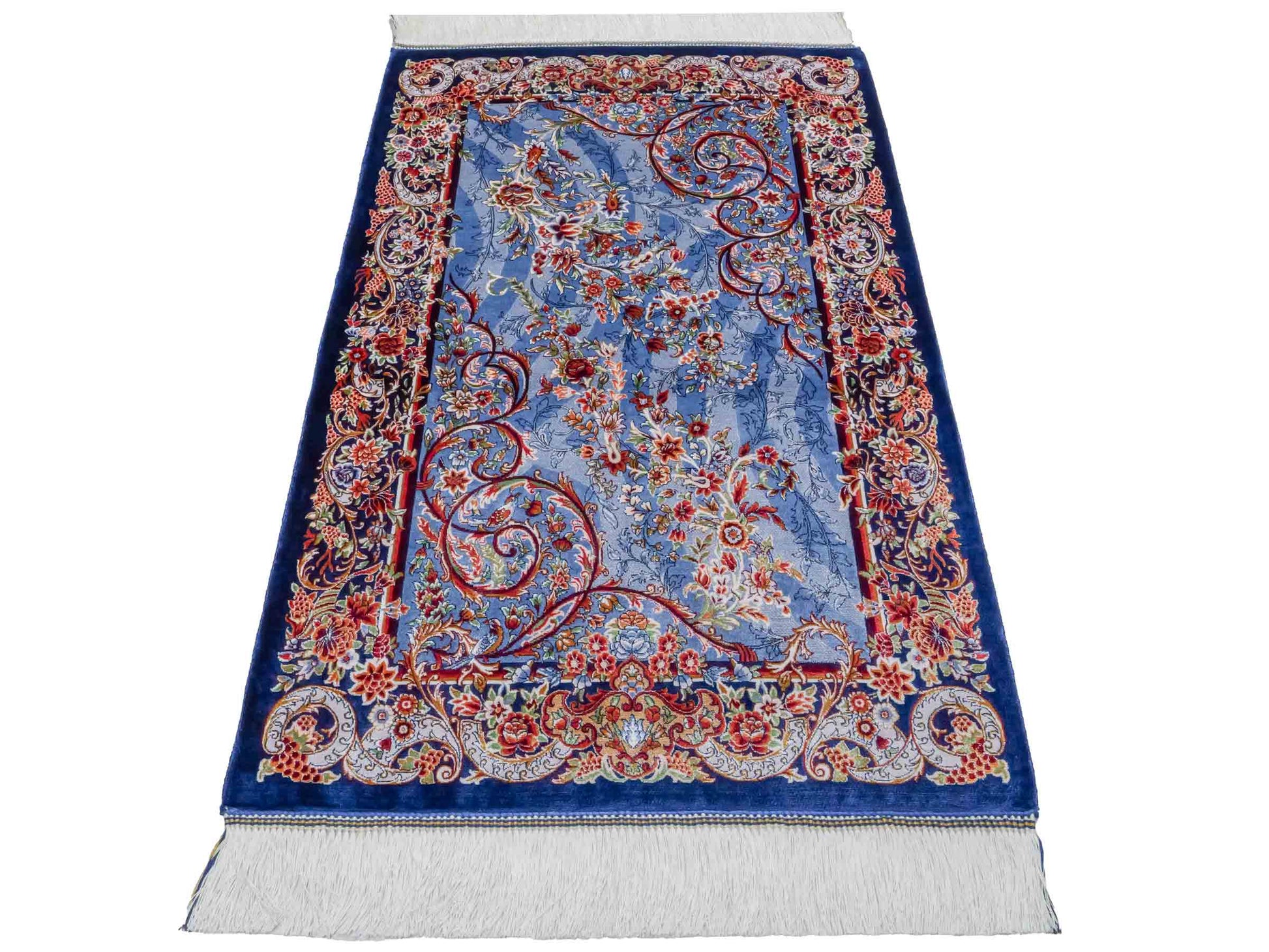 Ghom Maschinenteppich "Arsames" 90 x 60 cm aus pflanzlicher Seide (Viskose) mit Allover-Design, Blau-Navy. Teppichnummer: V8BN054H. Persian Luxury Collection by Khademi. Made in Iran / Persia – Vertrieb durch JUPITER Intl.