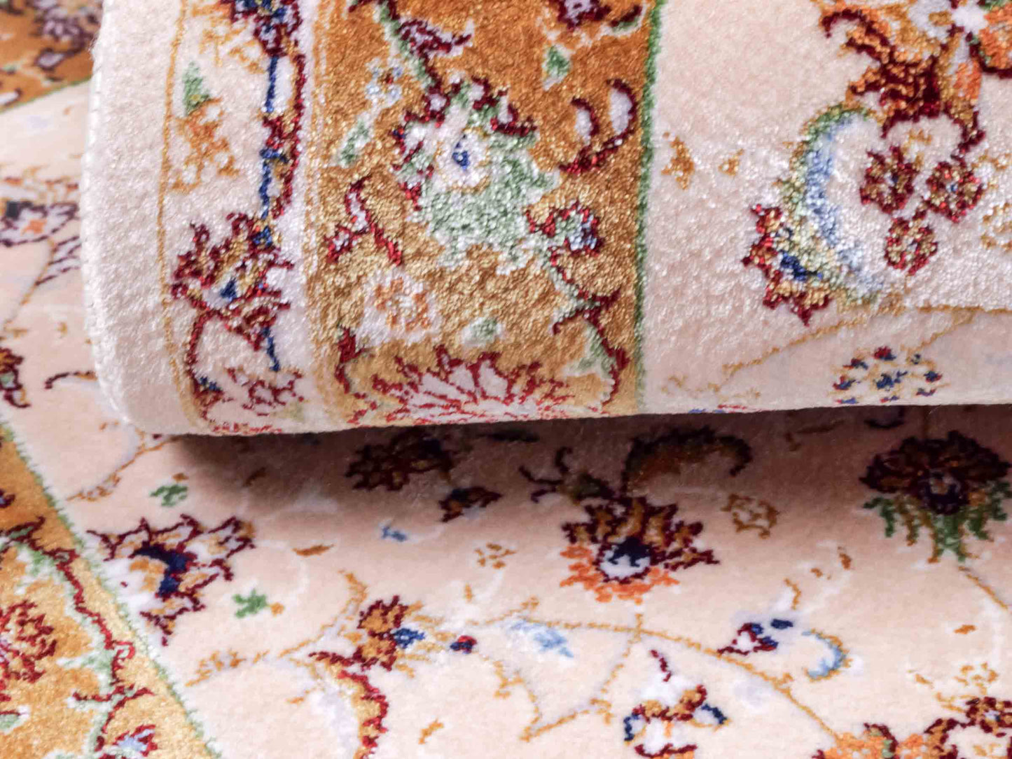 Ghom Maschinenteppich "Arshiyan" 55 x 37 cm aus pflanzlicher Seide (Viskose) mit Allover-Design, Beige. Teppichnummer: V11BG020H. Persian Luxury Collection by Khademi. Made in Iran / Persia – Vertrieb durch JUPITER Intl.