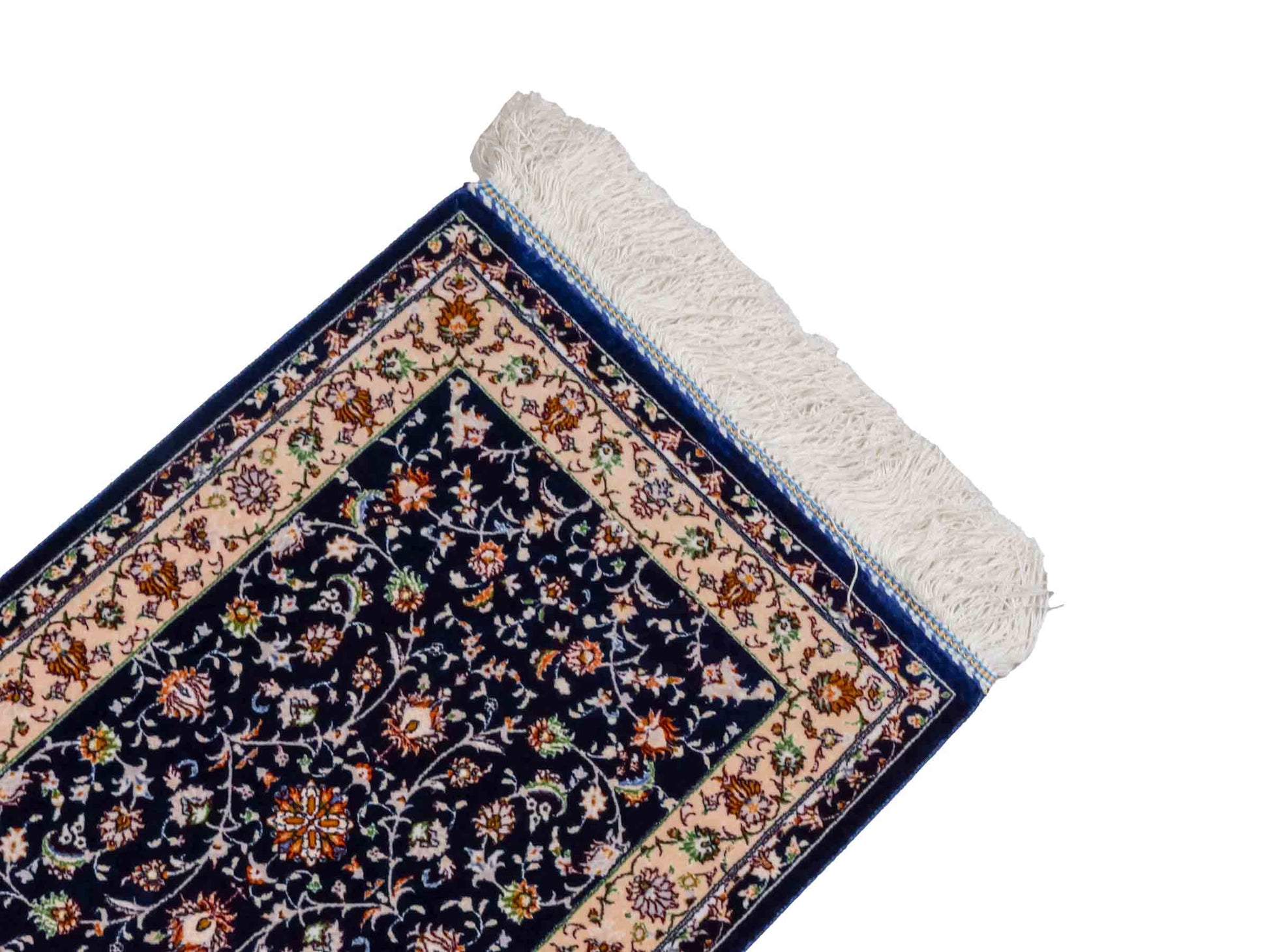 Ghom Maschinenteppich "Arshiyan" 55 x 37 cm aus pflanzlicher Seide (Viskose) mit Allover-Design, Dunkelblau. Teppichnummer: V11BK020H. Persian Luxury Collection by Khademi. Made in Iran / Persia – Vertrieb durch JUPITER Intl.