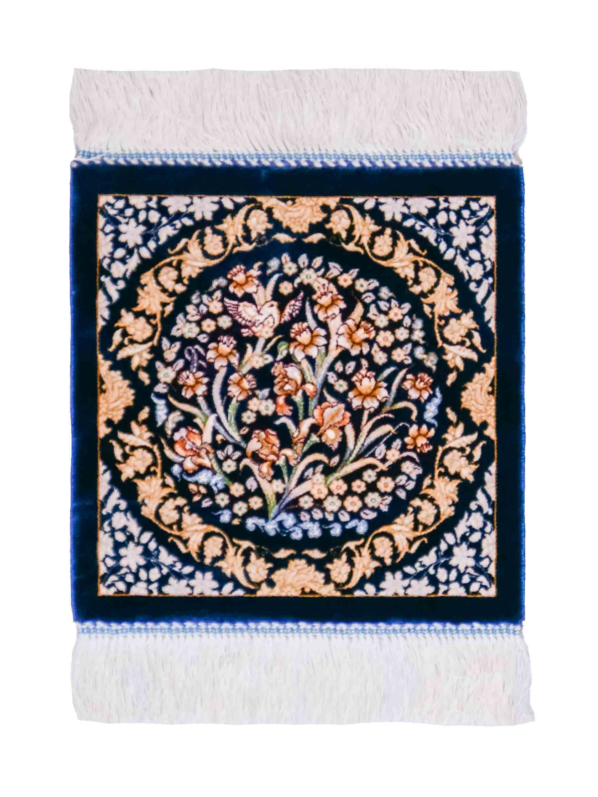 Ghom Maschinenteppich "Bahram" 35 x 35 cm, mit Bildmotiv, Marineblau, aus pflanzlicher Seide (Viskose), Hand-Finished. Teppichnummer: V14NY012H. Persian Luxury Collection by Khademi. Made in Iran / Persia – Vertrieb durch JUPITER Intl.