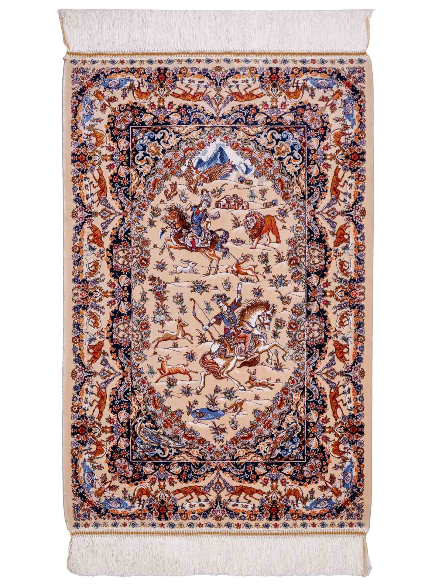 Ghom Maschinenteppich "Banu" 90 x 60 cm aus pflanzlicher Seide (Viskose) mit Jagdmotiv, Beige. Teppichnummer: V13BG054H. Persian Luxury Collection by Khademi. Made in Iran / Persia – Vertrieb durch JUPITER Intl.