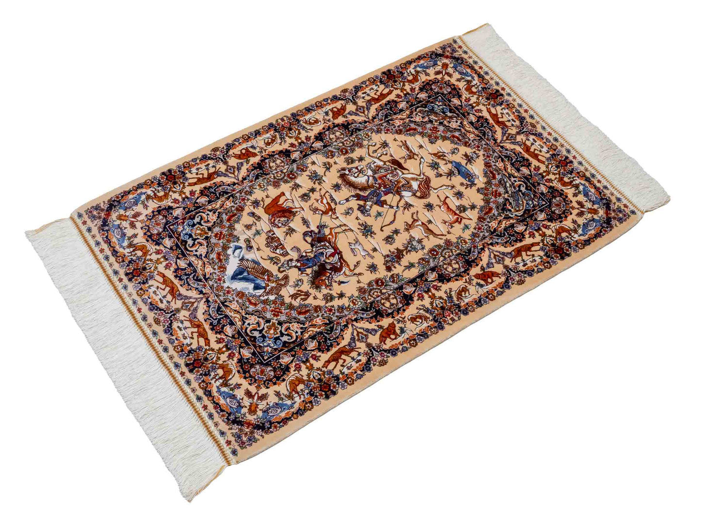 Ghom Maschinenteppich "Banu" 90 x 60 cm aus pflanzlicher Seide (Viskose) mit Jagdmotiv, Beige. Teppichnummer: V13BG054H. Persian Luxury Collection by Khademi. Made in Iran / Persia – Vertrieb durch JUPITER Intl.