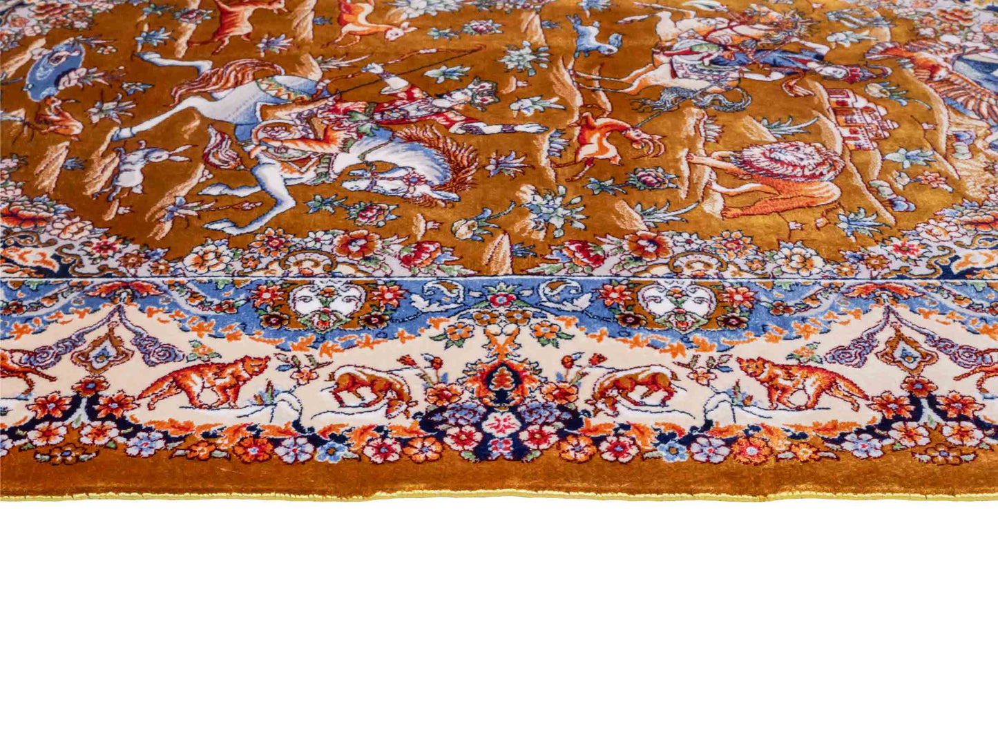 Ghom Maschinenteppich "Banu" 90 x 60 cm aus pflanzlicher Seide (Viskose) mit Jagdmotiv, Gold. Teppichnummer: V13GD054H. Persian Luxury Collection by Khademi. Made in Iran / Persia – Vertrieb durch JUPITER Intl.