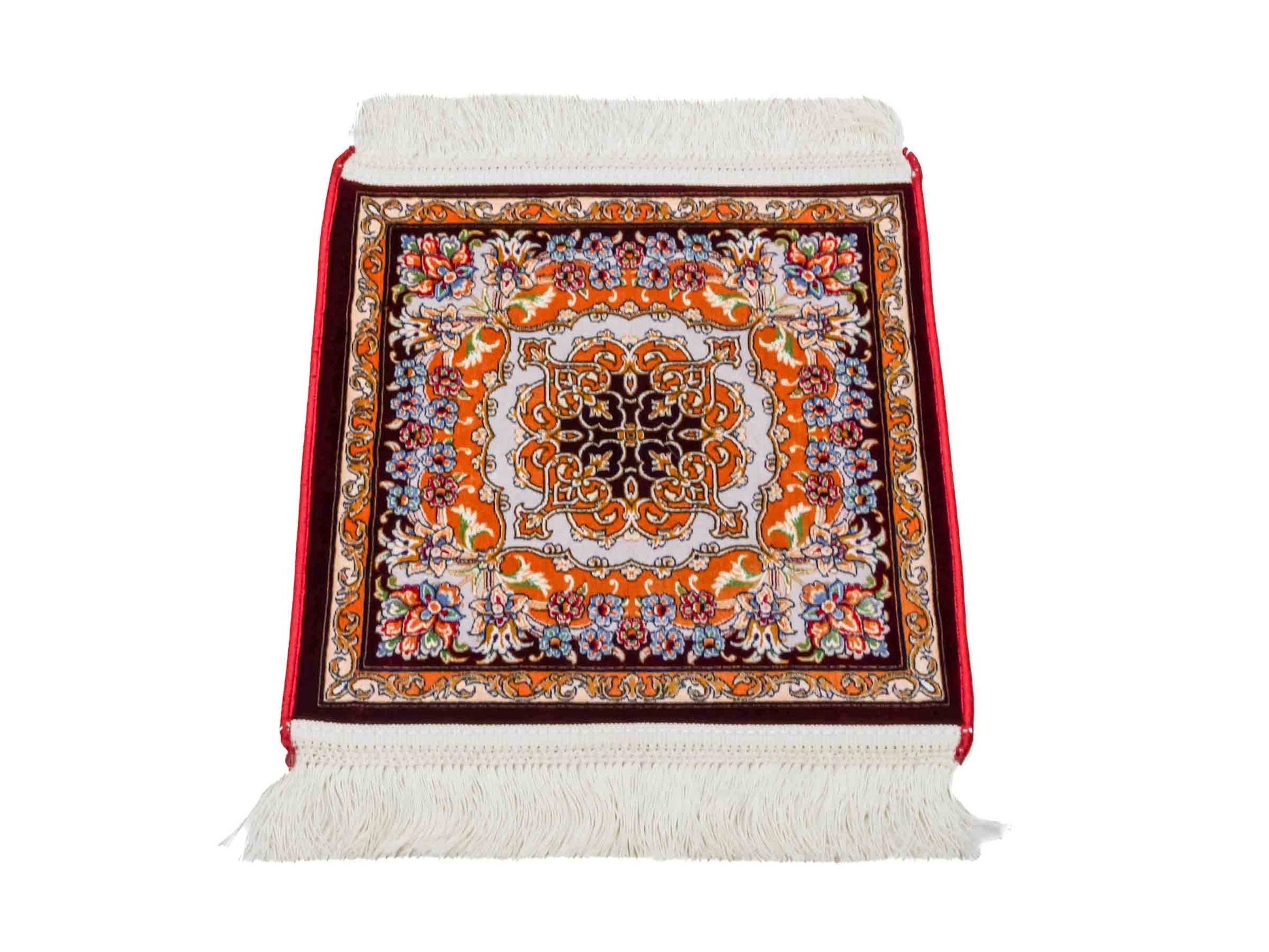 Ghom Maschinenteppich "Behzad" 40 x 40 cm aus pflanzlicher Seide (Viskose) mit Medaillon, Rot. Teppichnummer: V15RD016M. Persian Luxury Collection by Khademi. Made in Iran / Persia – Vertrieb durch JUPITER Intl.