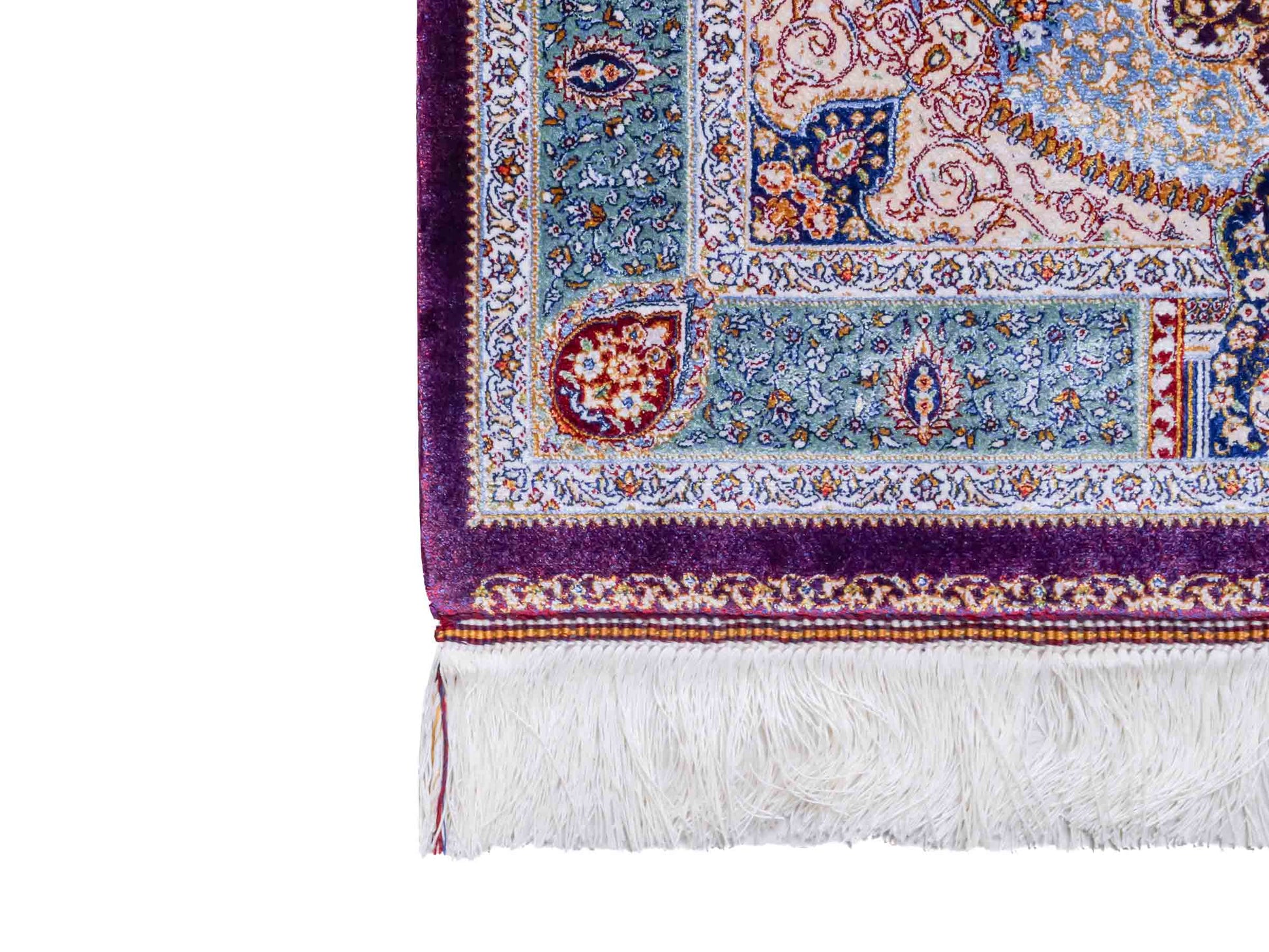 Ghom Maschinenteppich "Bijan" 90 x 60 cm aus pflanzlicher Seide (Viskose) mit Medaillon, Lila / Violett. Teppichnummer: V16AE054H. Persian Luxury Collection by Khademi. Made in Iran / Persia – Vertrieb durch JUPITER Intl.