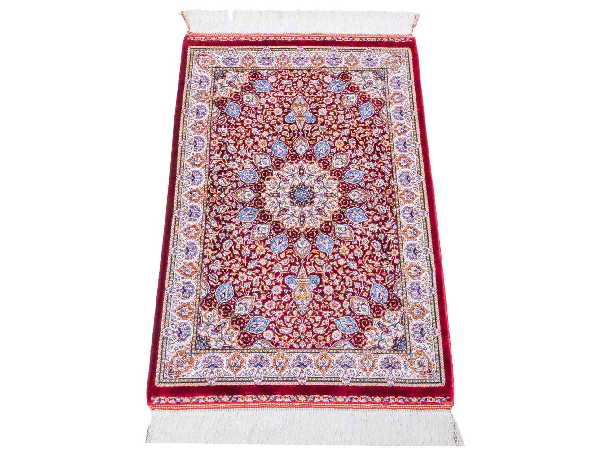 Ghom Maschinenteppich "Borzin" 90 x 60 cm aus pflanzlicher Seide (Viskose) mit Medaillon, Rot. Teppichnummer: V17RD054H. Persian Luxury Collection by Khademi. Made in Iran / Persia – Vertrieb durch JUPITER Intl.