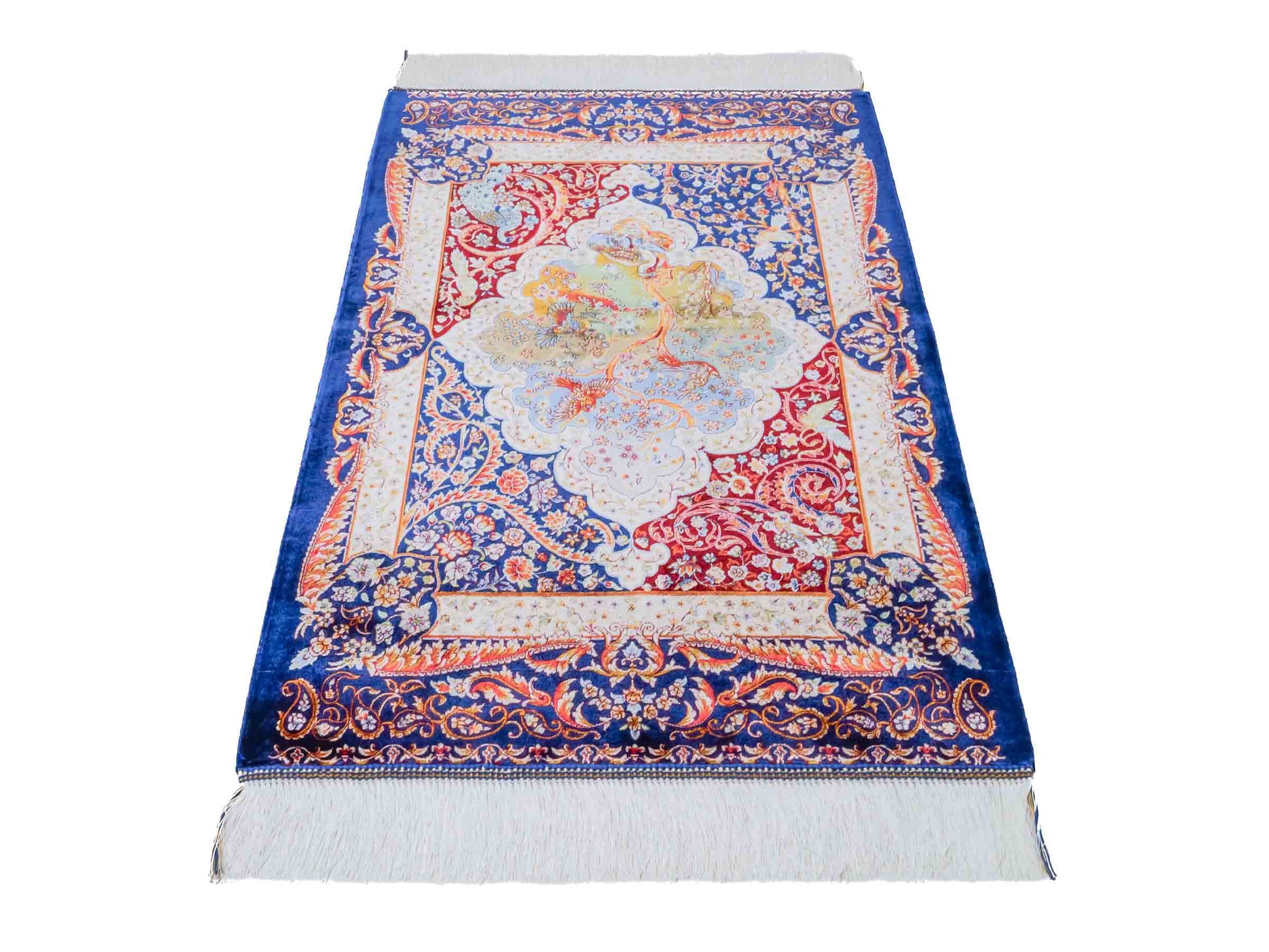 Ghom Maschinenteppich "Faranak" 90 x 60 cm aus pflanzlicher Seide (Viskose) mit Medaillon & Bildmotiv, Navy-Blau. Teppichnummer: V24NY054H. Persian Luxury Collection by Khademi. Made in Iran / Persia – Vertrieb durch JUPITER Intl.