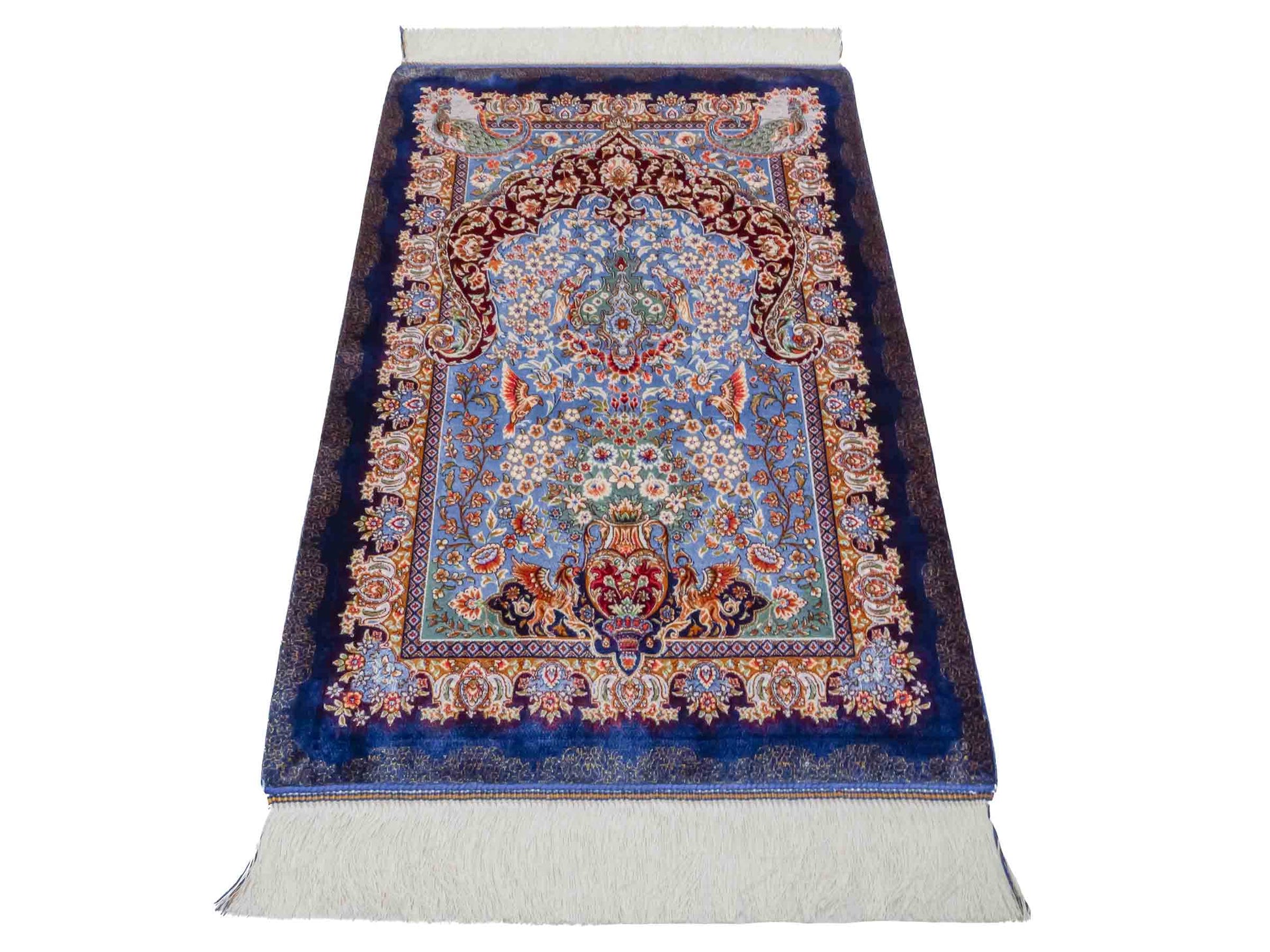 Ghom Maschinenteppich "Farhad" 90 x 60 cm aus pflanzlicher Seide (Viskose). Wandteppich mit floralem Bildmotiv, Navy-Blau. Teppichnummer: V26NY054H. Persian Luxury Collection by Khademi. Made in Iran / Persia – Vertrieb durch JUPITER Intl.