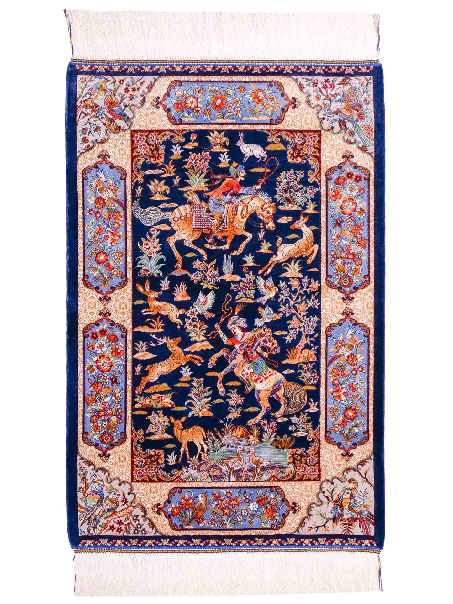 Ghom Maschinenteppich "Fariborz" 90 x 60 cm aus pflanzlicher Seide (Viskose) mit Jagdmotiv, Navy-Blau. Teppichnummer: V25NY054H. Persian Luxury Collection by Khademi. Made in Iran / Persia – Vertrieb durch JUPITER Intl.