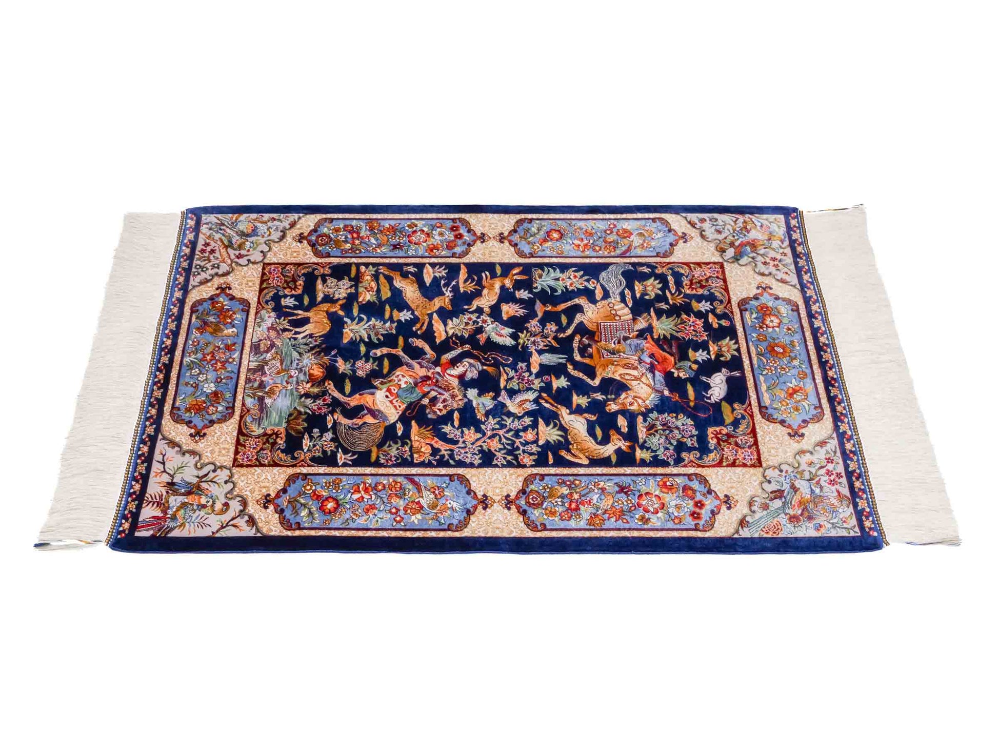 Ghom Maschinenteppich "Fariborz" 90 x 60 cm aus pflanzlicher Seide (Viskose) mit Jagdmotiv, Navy-Blau. Teppichnummer: V25NY054H. Persian Luxury Collection by Khademi. Made in Iran / Persia – Vertrieb durch JUPITER Intl.