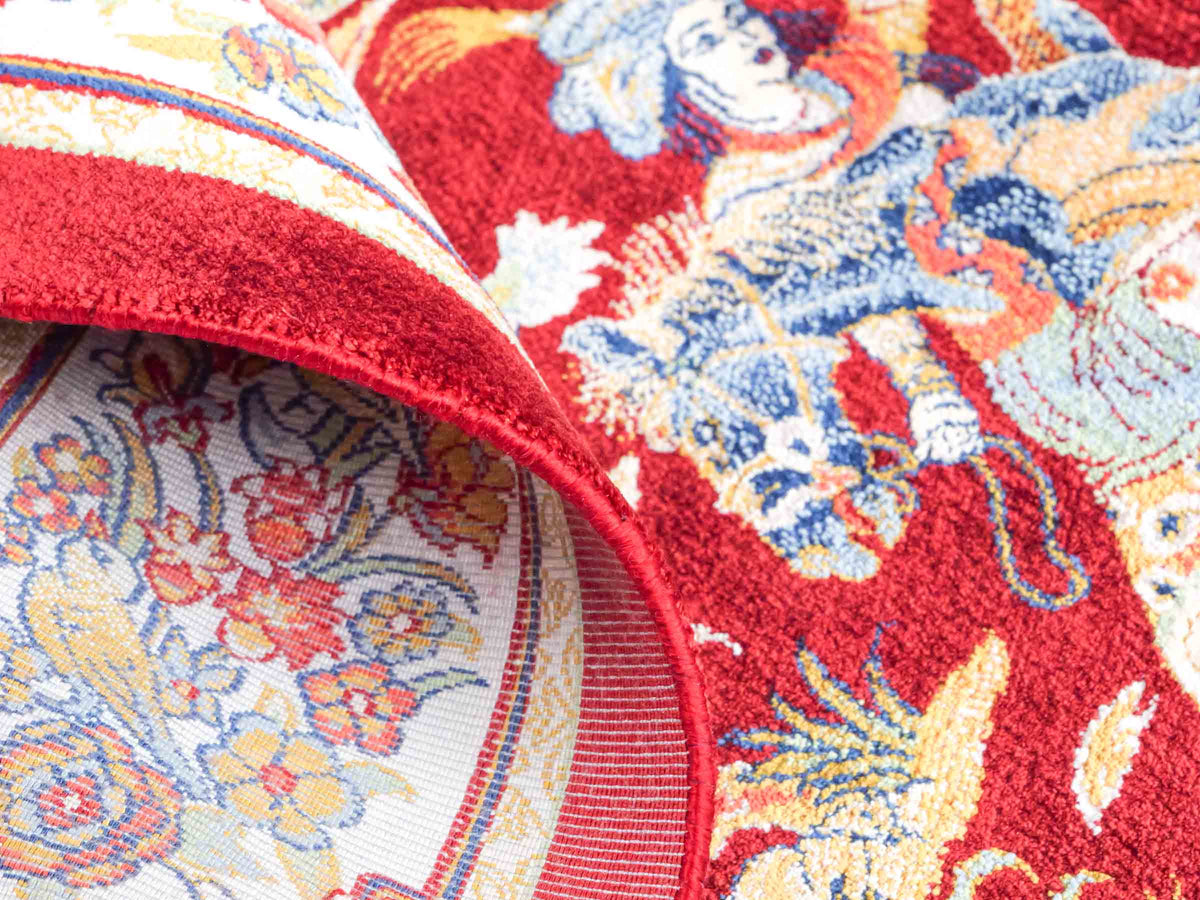 Ghom Maschinenteppich "Fariborz" 90 x 60 cm, mit Jagdmotiv, Rot, aus pflanzlicher Seide (Viskose), Hand-Finished. Teppichnummer: V25RD054H. Persian Luxury Collection by Khademi. Made in Iran / Persia – Vertrieb durch JUPITER Intl.