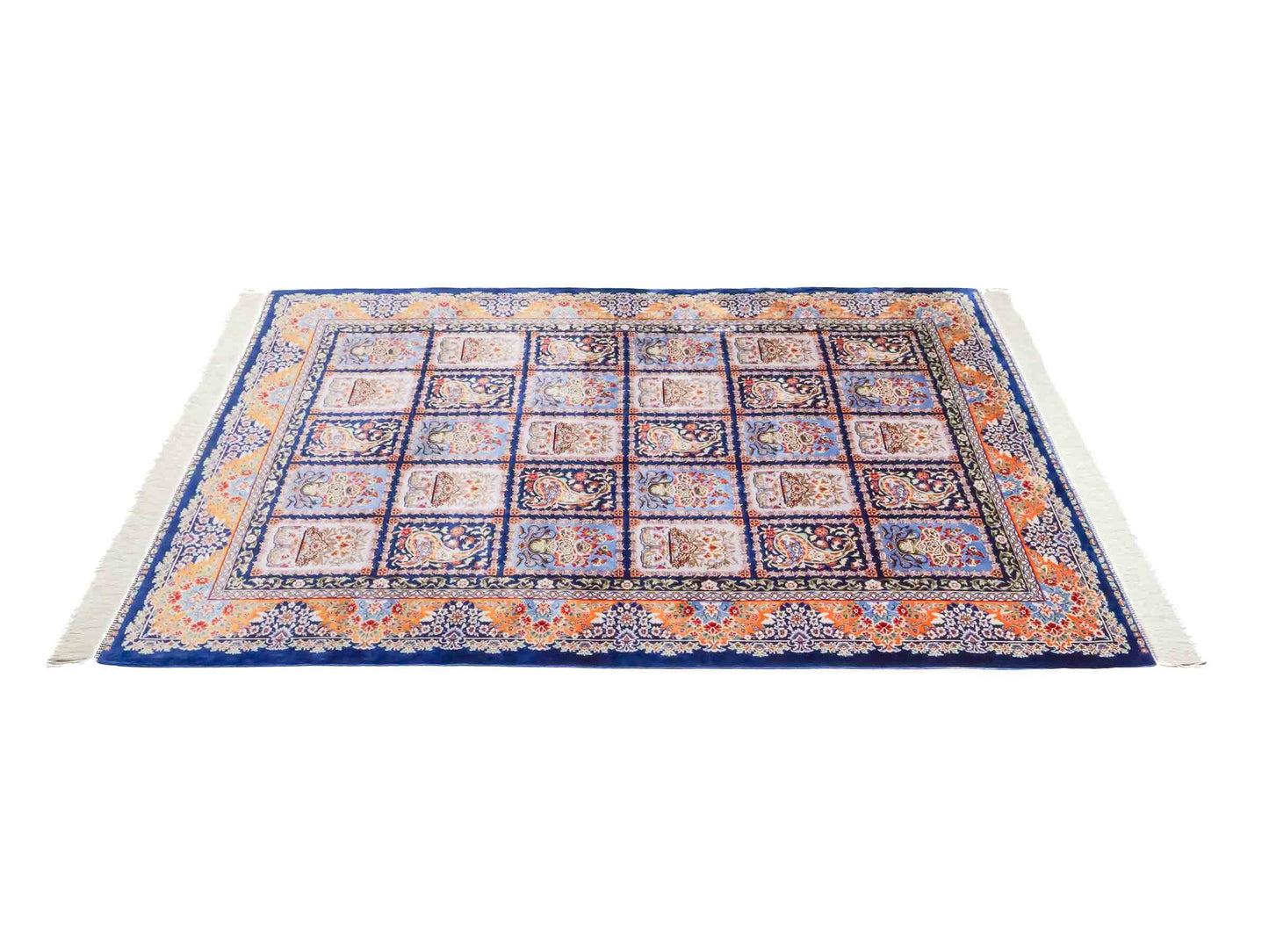 Ghom Maschinenteppich "Ferdowsi" 180 x 120 cm aus pflanzlicher Seide (Viskose) mit Feldmuster, Navy-Blau. Teppichnummer: V30NY216H. Persian Luxury Collection by Khademi. Made in Iran / Persia – Vertrieb durch JUPITER Intl.