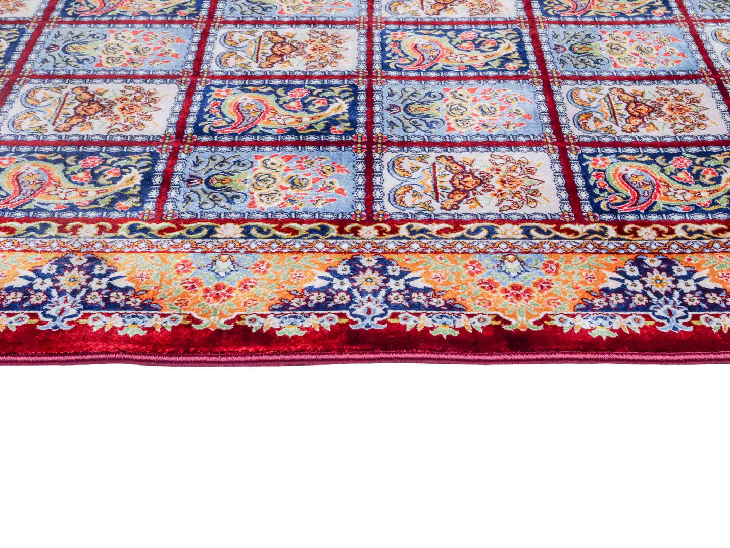 Ghom Maschinenteppich "Ferdowsi" 90 x 60 cm aus pflanzlicher Seide (Viskose) mit Feldmuster, Rot. Teppichnummer: V30RD054M. Persian Luxury Collection by Khademi. Made in Iran / Persia – Vertrieb durch JUPITER Intl.