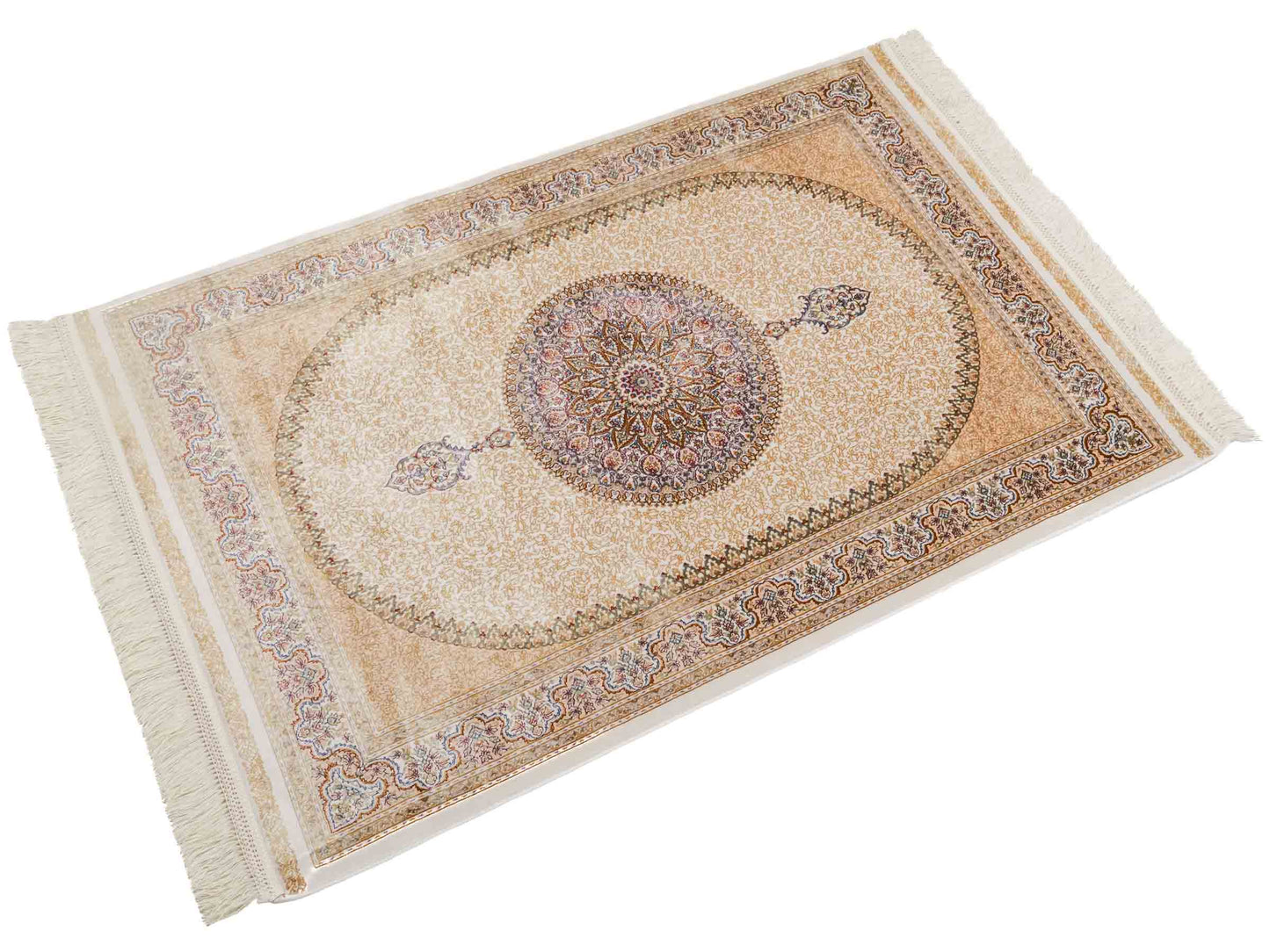 Ghom Maschinenteppich "Fereydun" 120 x 80 cm aus pflanzlicher Seide (Viskose) mit Medaillon, Cremeweiß. Teppichnummer: V28CR096M. Persian Luxury Collection by Khademi. Made in Iran / Persia – Vertrieb durch JUPITER Intl.