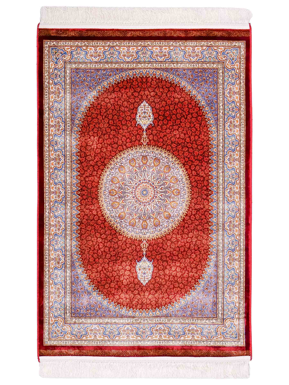Ghom Maschinenteppich "Fereydun" 120 x 80 cm aus pflanzlicher Seide (Viskose) mit Medaillon, Rot-Orange. Teppichnummer: V28RD096M. Persian Luxury Collection by Khademi. Made in Iran / Persia – Vertrieb durch JUPITER Intl.