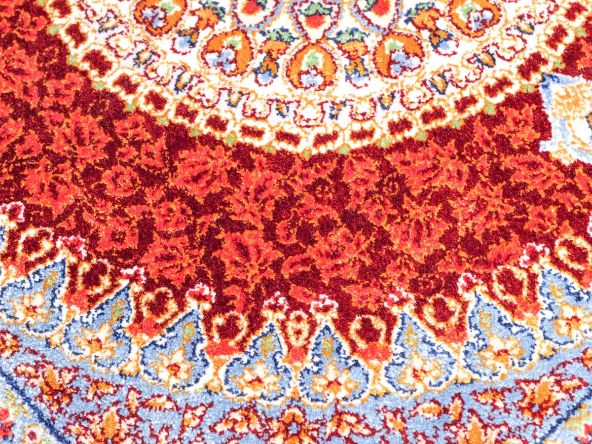 Ghom Maschinenteppich "Fereydun" 40 x 40 cm, mit Medaillon, Rot-Orange, aus pflanzlicher Seide (Viskose), Hand-Finished. Teppichnummer: V28RD016H. Persian Luxury Collection by Khademi. Made in Iran / Persia – Vertrieb durch JUPITER Intl.