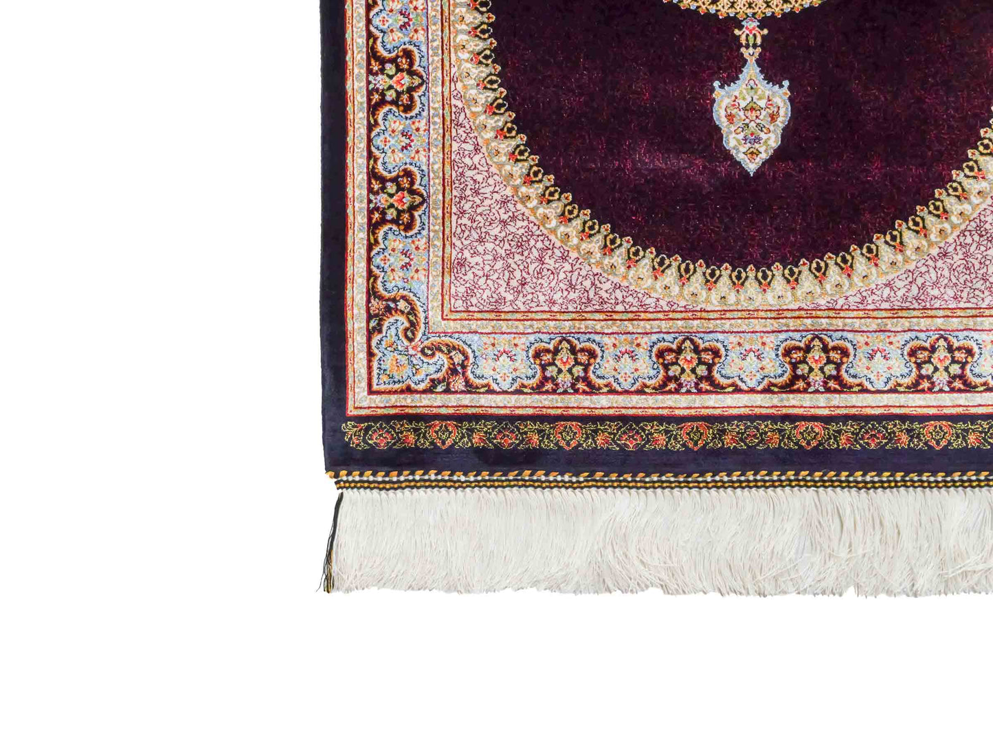 Ghom Maschinenteppich "Firuz" 90 x 60 cm aus pflanzlicher Seide (Viskose) mit Medaillon, Schwarz. Teppichnummer: V31BK054H. Persian Luxury Collection by Khademi. Made in Iran / Persia – Vertrieb durch JUPITER Intl.