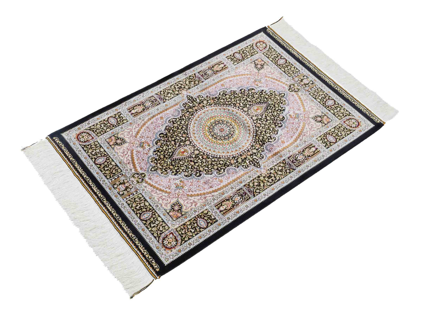 Ghom Maschinenteppich "Garshasp" 90 x 60 cm aus pflanzlicher Seide (Viskose) mit Medaillon, Schwarz. Teppichnummer: V38BK054H. Persian Luxury Collection by Khademi. Made in Iran / Persia – Vertrieb durch JUPITER Intl.