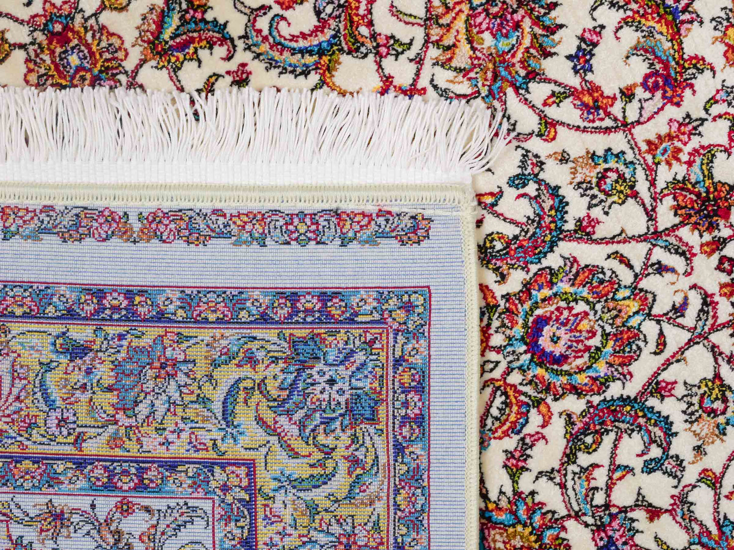 Ghom Maschinenteppich "Gordafarid" 90 x 60 cm aus pflanzlicher Seide (Viskose), Allover-Design, Cremeweiß, Beige. Teppichnummer: V41CR054M. Persian Luxury Collection by Khademi. Made in Iran / Persia – Vertrieb durch JUPITER Intl.