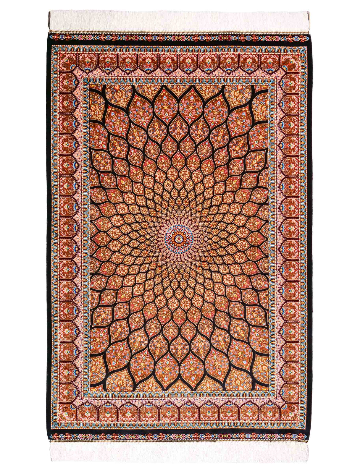 Ghom Maschinenteppich "Goshasp" 150 x 100 cm, mit Medaillon, aus pflanzlicher Seide (Viskose), Schwarz-Braun. Teppichnummer: V40BB150H. Persian Luxury Collection by Khademi. Made in Iran / Persia – Vertrieb durch JUPITER Intl.