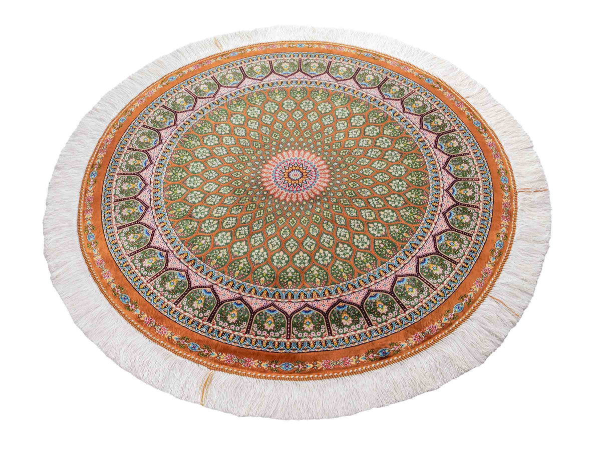 Runder Ghom Maschinenteppich "Goshasp" 100 x 100 cm, mit Medaillon, aus pflanzlicher Seide (Viskose), Braun-Grün. Teppichnummer: V40WN100H. Persian Luxury Collection by Khademi. Made in Iran / Persia – Vertrieb durch JUPITER Intl.