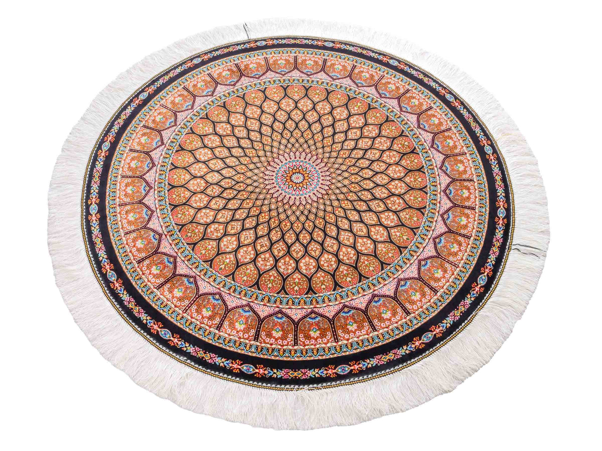 Runder Ghom Maschinenteppich "Goshasp" 100 x 100 cm, mit Medaillon, aus pflanzlicher Seide (Viskose), Braun-Schwarz. Teppichnummer: V40BB100H. Persian Luxury Collection by Khademi. Made in Iran / Persia – Vertrieb durch JUPITER Intl.