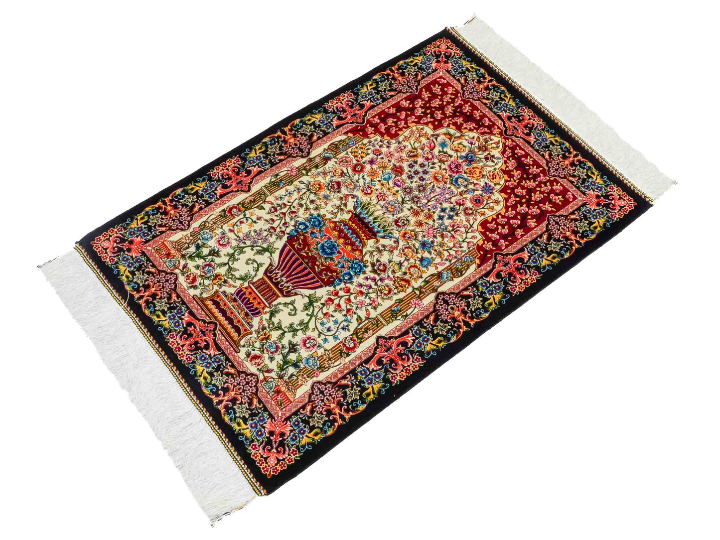 Ghom Maschinenteppich "Gushtasp" 90 x 60 cm aus pflanzlicher Seide (Viskose). Wandteppich mit Bildmotiv, Cremeweiß-Schwarz. Teppichnummer: V43CR054H. Persian Luxury Collection by Khademi. Made in Iran / Persia – Vertrieb durch JUPITER Intl.
