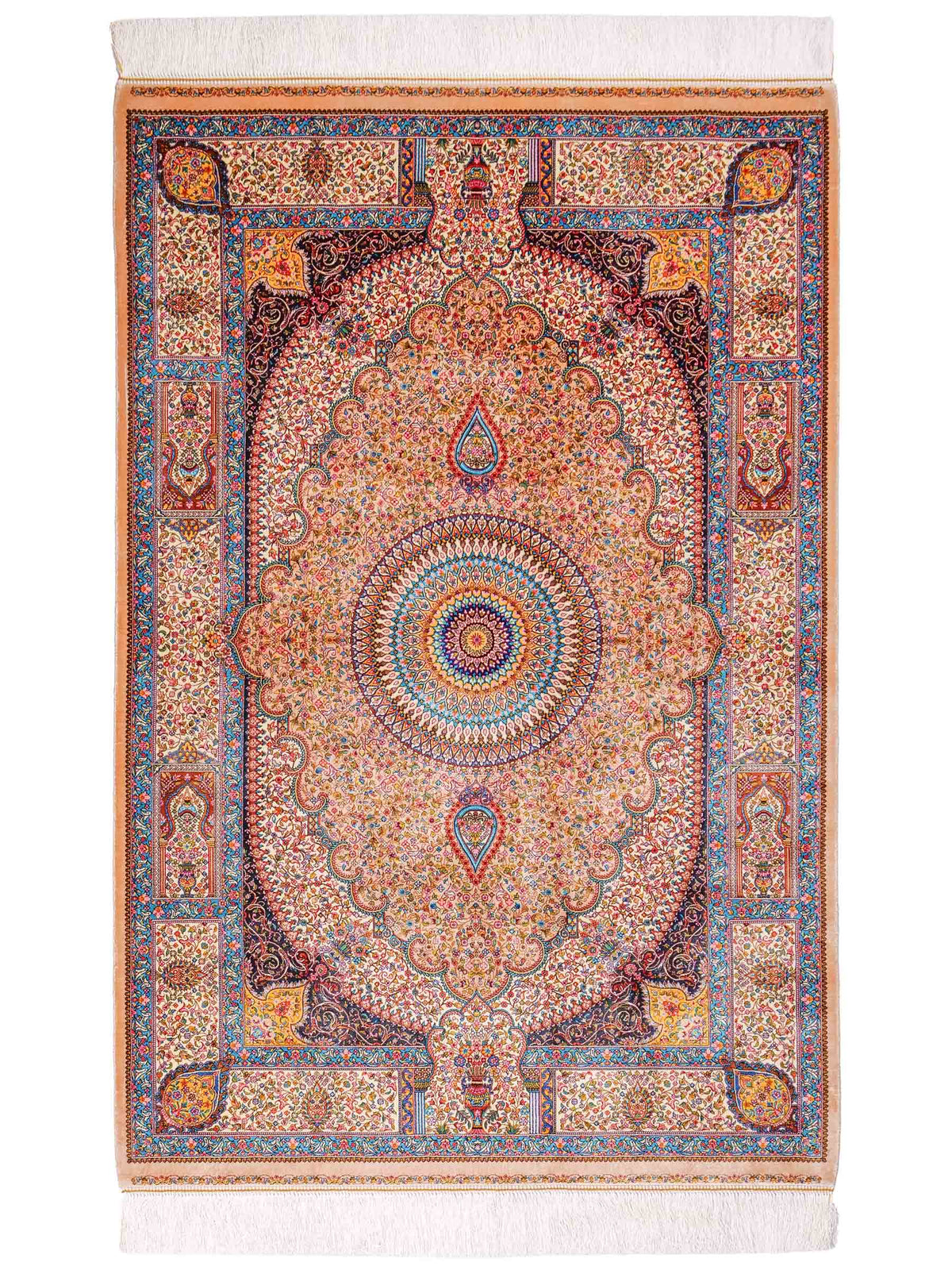 Ghom Maschinenteppich "Homay" 150 x 100 cm, mit Medaillon, aus pflanzlicher Seide (Viskose), Beige-Creme. Teppichnummer: V45BG150H. Persian Luxury Collection by Khademi. Made in Iran / Persia – Vertrieb durch JUPITER Intl.