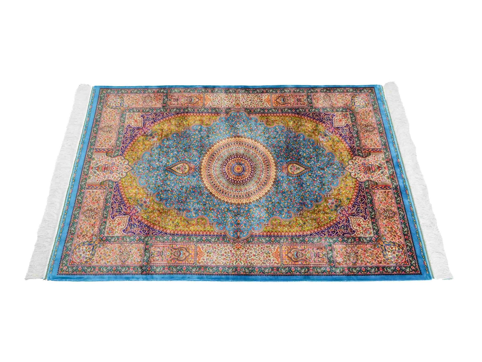 Ghom Maschinenteppich "Homay" 150 x 100 cm aus pflanzlicher Seide (Viskose) mit Medaillon, Hellblau, Hellgrün. Teppichnummer: V45TG150H. Persian Luxury Collection by Khademi. Made in Iran / Persia – Vertrieb durch JUPITER Intl.
