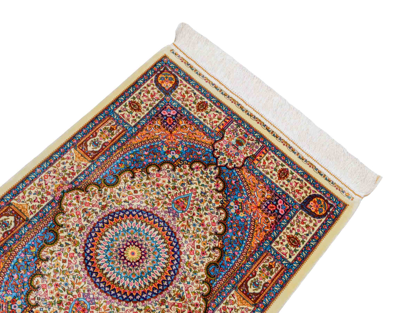 Ghom Maschinenteppich "Homay" 90 x 60 cm aus pflanzlicher Seide (Viskose) mit Medaillon, Cremeweiß, Hellblau. Teppichnummer: V45CT054H. Persian Luxury Collection by Khademi. Made in Iran / Persia – Vertrieb durch JUPITER Intl.