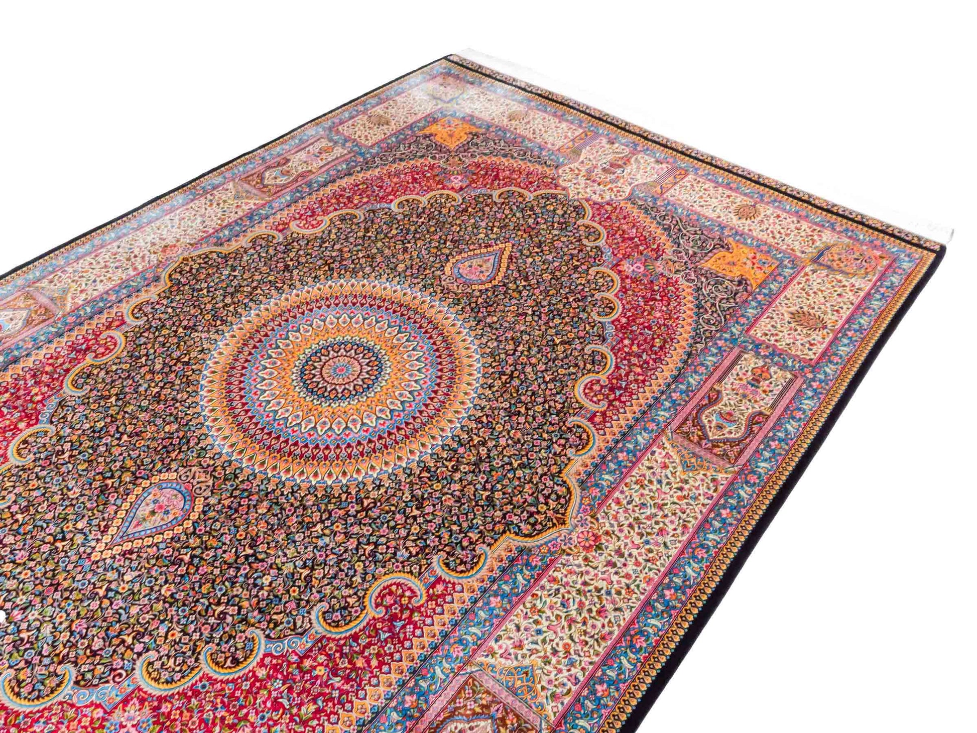 Ghom Maschinenteppich "Iraj" 300 x 200 cm aus pflanzlicher Seide (Viskose) mit Medaillon, Schwarz, Cremeweiß. Teppichnummer: V47BC600H. Persian Luxury Collection by Khademi. Made in Iran / Persia – Vertrieb durch JUPITER Intl.
