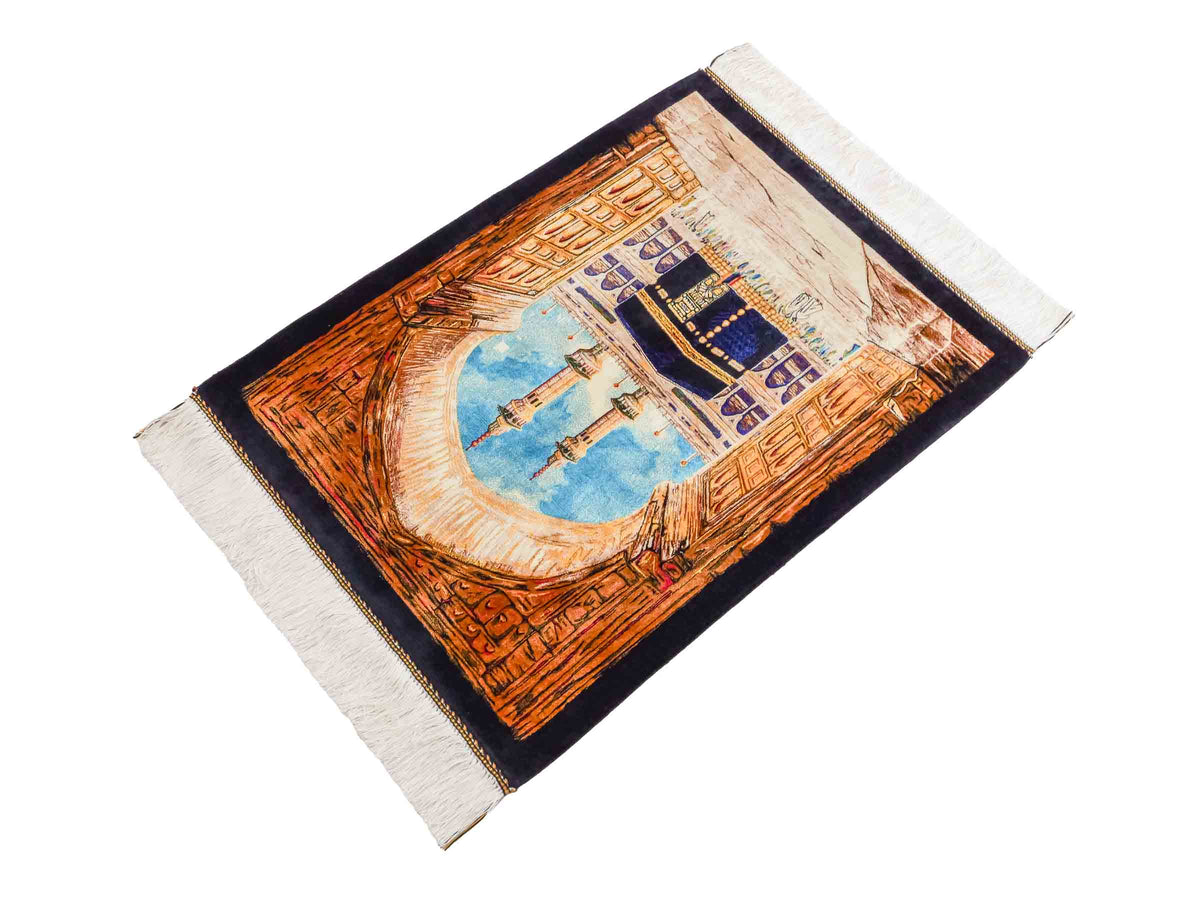 Ghom Maschinenteppich "Kaaba" 80 x 60 cm, Wandteppich / Bildteppich, Mehrfarbig, aus pflanzlicher Seide (Viskose), Hand-Finished. Teppichnummer: V103MC048H. Persian Luxury Collection by Khademi. Made in Iran / Persia – Vertrieb durch JUPITER Intl.