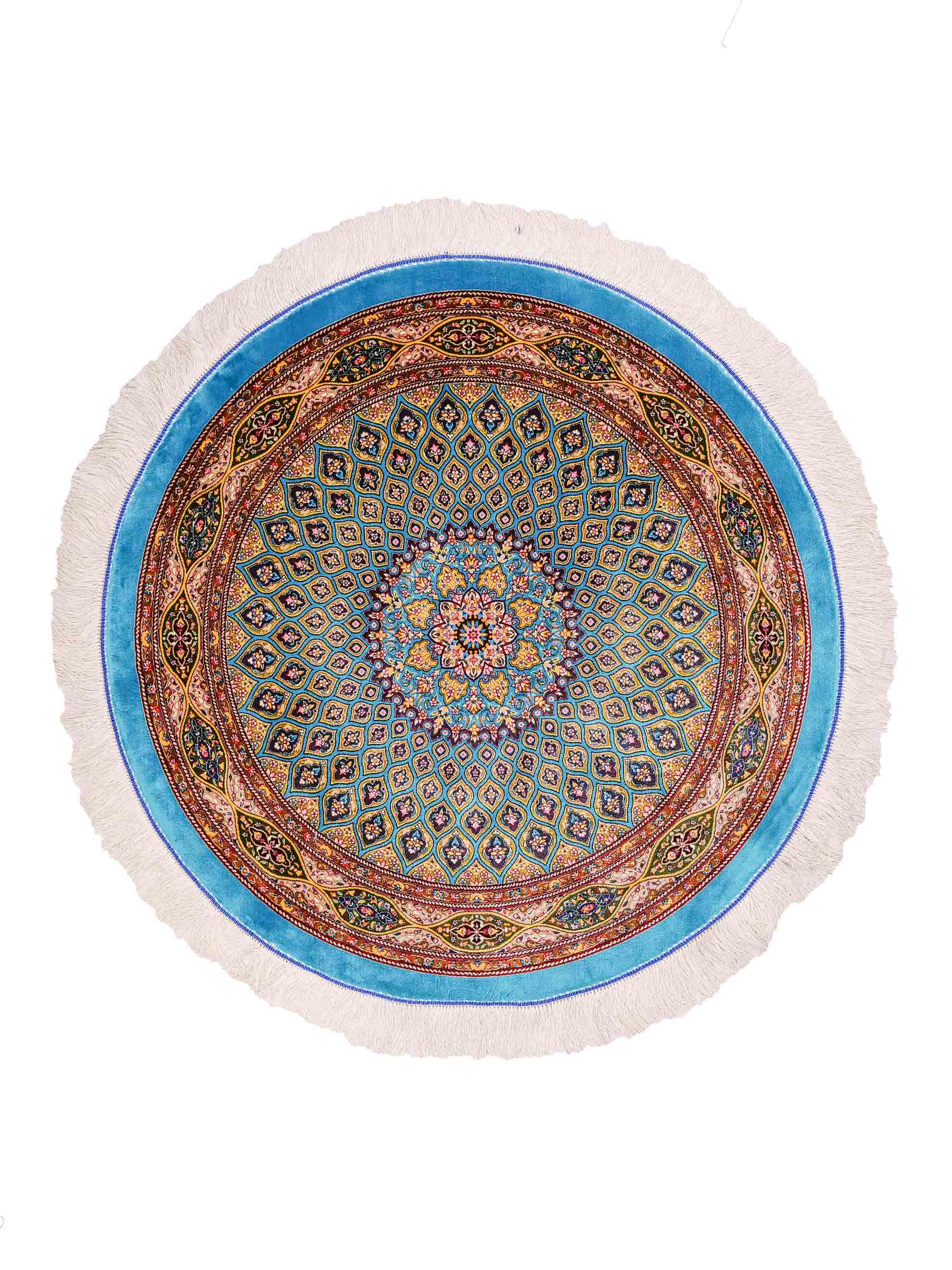 Runder Ghom Maschinenteppich "Kavus" 100 x 100 cm aus pflanzlicher Seide (Viskose) mit Gumbad-Medaillon, Hellblau. Teppichnummer: V50TQ100H. Persian Luxury Collection by Khademi. Made in Iran / Persia – Vertrieb durch JUPITER Intl.