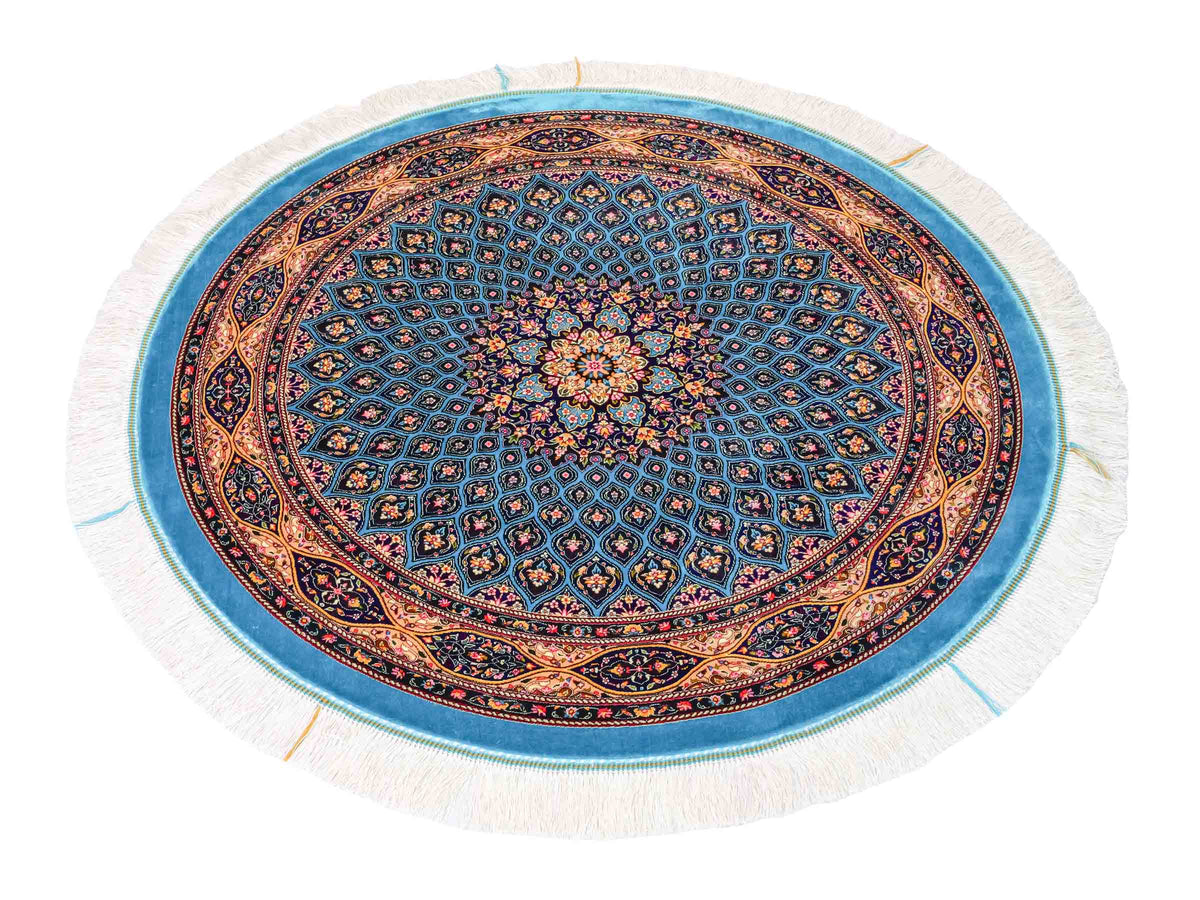 Runder Ghom Maschinenteppich "Kavus" 100 x 100 cm, mit Medaillon, aus pflanzlicher Seide (Viskose), Blau-Grün. Teppichnummer: V50TG100H. Persian Luxury Collection by Khademi. Made in Iran / Persia – Vertrieb durch JUPITER Intl.