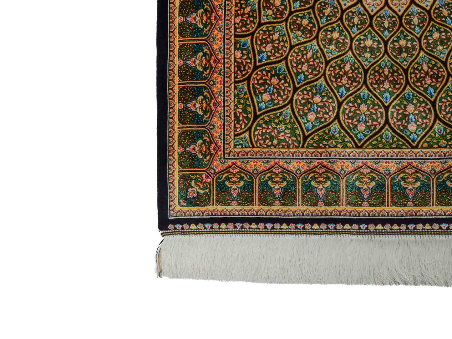 Ghom Maschinenteppich "Manuchehr" 120 x 80 cm aus pflanzlicher Seide (Viskose) mit Gumbad-Medaillon, Schwarz. Teppichnummer: V56BK096H. Persian Luxury Collection by Khademi. Made in Iran / Persia – Vertrieb durch JUPITER Intl.