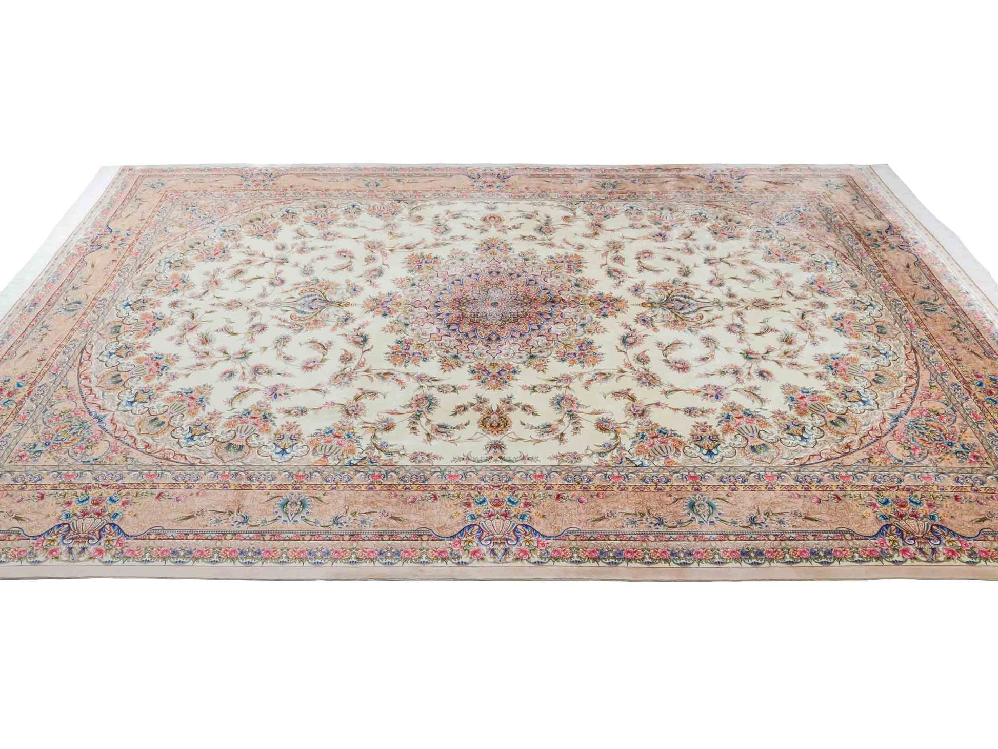 Ghom Maschinenteppich "Mehr" 300 x 200 cm aus pflanzlicher Seide (Viskose) mit Medaillon, Cremeweiß, Beige. Teppichnummer: V61CR600H. Persian Luxury Collection by Khademi. Made in Iran / Persia – Vertrieb durch JUPITER Intl.