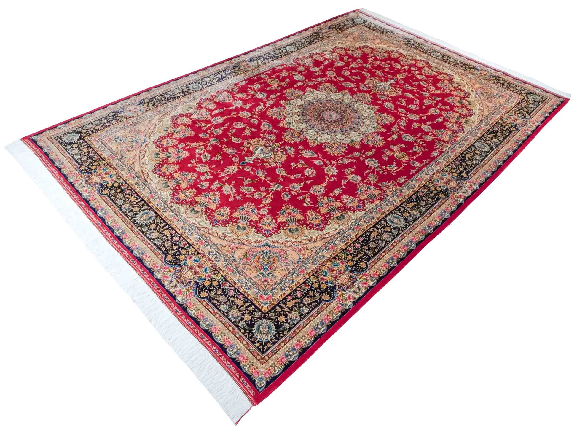 Ghom Maschinenteppich "Mehr" 300 x 200 cm aus pflanzlicher Seide (Viskose) mit Medaillon, Rot. Teppichnummer: V61RD600H. Persian Luxury Collection by Khademi. Made in Iran / Persia – Vertrieb durch JUPITER Intl.