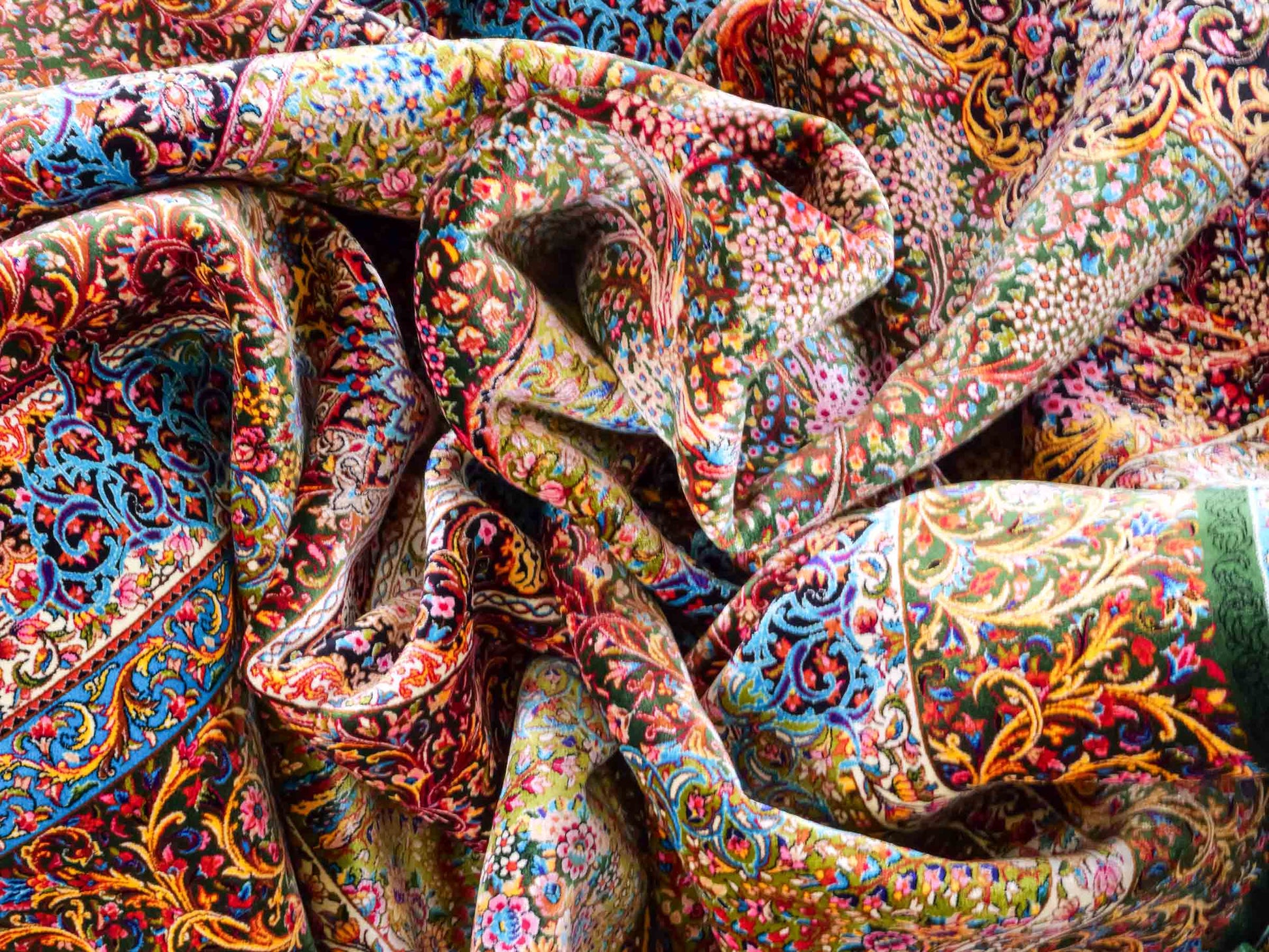 Ghom Maschinenteppich "Mehrab" 300 x 200 cm aus pflanzlicher Seide (Viskose) mit Paradies-Lebensbaum, Grün. Teppichnummer: V62MG600H. Persian Luxury Collection by Khademi. Made in Iran / Persia – Vertrieb durch JUPITER Intl.